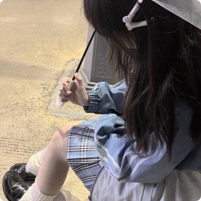 大理石人 海报